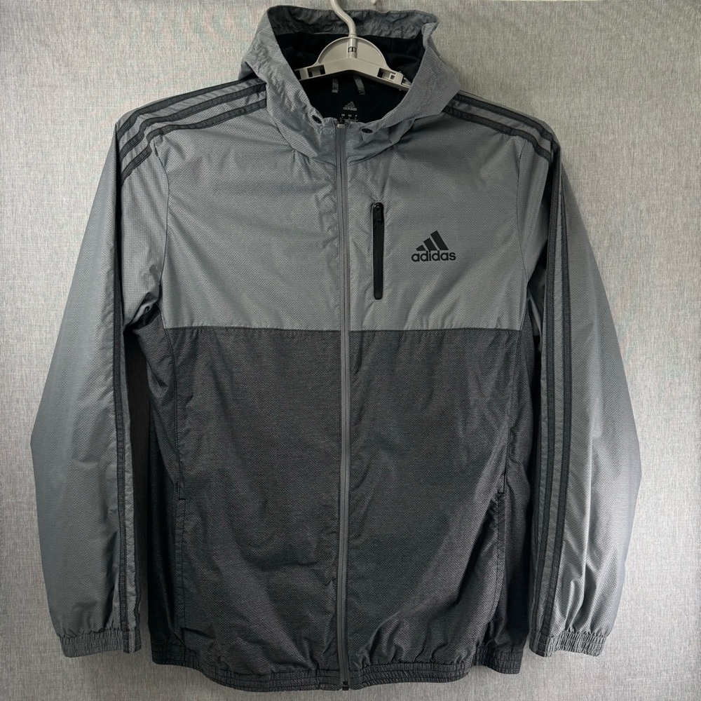 Mens Large Adidas Nylon Windbreaker Running Jacket Gray Color Block Three Stripe